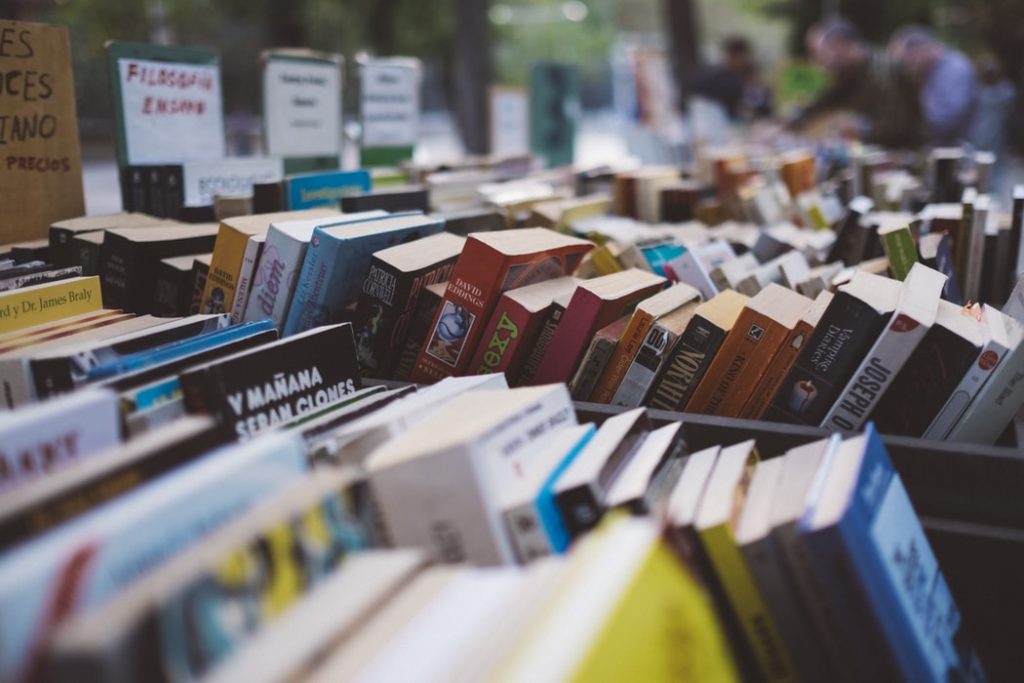 Czas w domu. Biblioteka szkolna poleca