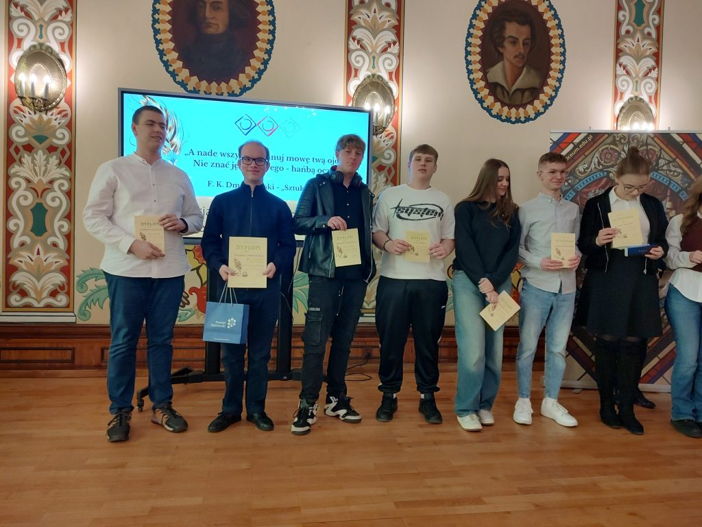 Konkurs Ortograficzny o „Pióro Starosty Ostrowskiego”