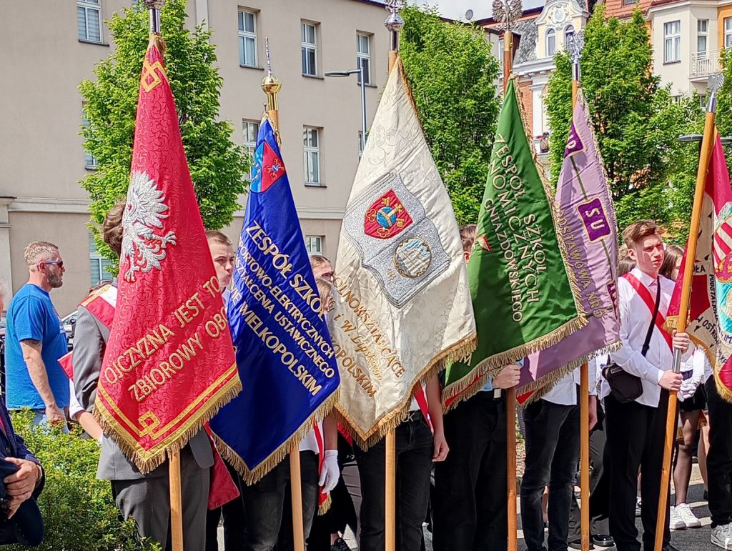 Poczet sztandarowy z okazji 3 Maja