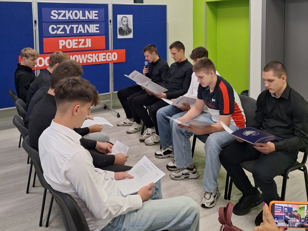Szkolne czytanie poezji Jana Kochanowskiego – turniej literacki